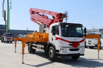 青岛解放 龙V 220马力 4X2 混凝土泵车(海隆吉特牌)(ZHL5200THB)
