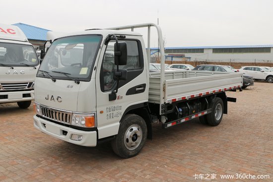 江淮新康铃33窄体95马力418米单排栏板轻卡hfc1041p93k7c2v