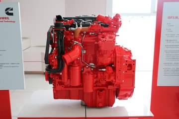 福田康明斯ISF4.5E6210 210马力 4.5L 国六 柴油发动机