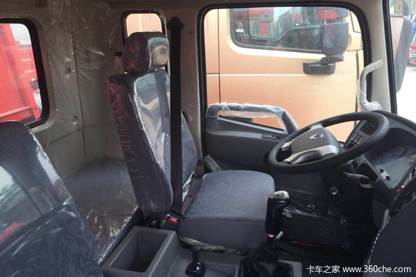 东风神宇 御虎 160马力 4.2米自卸车(eq3168glv2)驾驶室图片