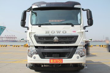 中国重汽 HOWO T5G重卡 25T 6X4纯电动牵引车(ZZ4257V384GZ1BEV)374.65kWh