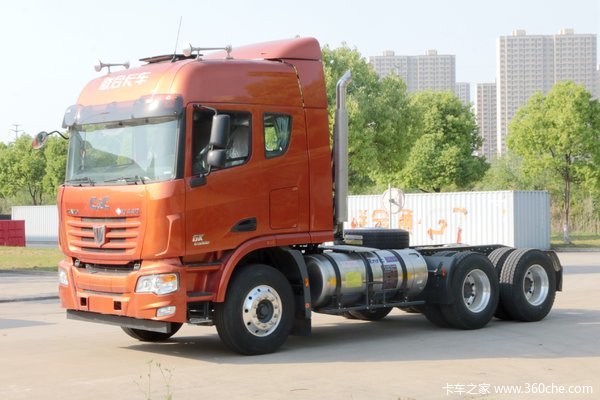 联合卡车 U440重卡 440马力 6X4 LNG牵引车(速比3.7)(QCC4252N654-1)