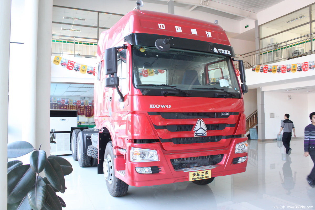 中国重汽 HOWO重卡 336马力 6X4 牵引车(全能一版 HW76)(变速器HW20716A)