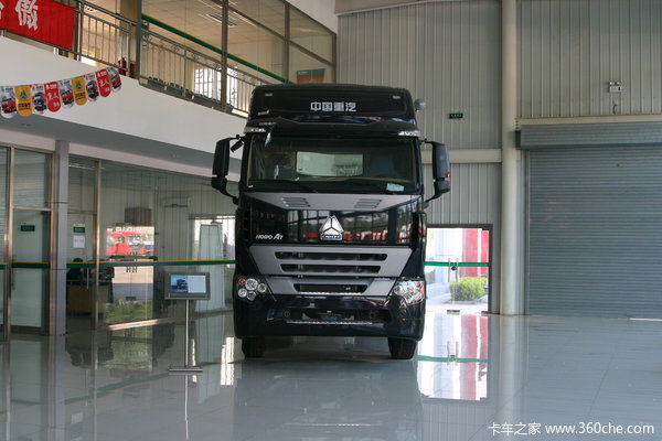 中国重汽 HOWO A7系重卡 380马力 6X4 牵引车(驾驶室A7-G)(发动机D12.38)(ZZ4257N3247N1H)