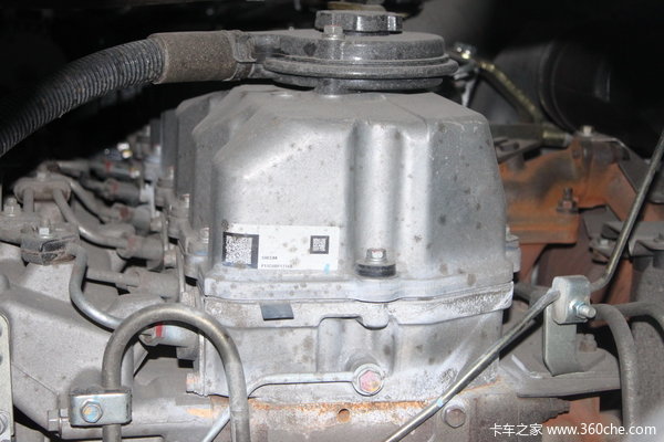 精致小户型 广汽日野700重卡驾驶室体验