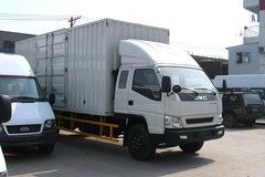 江铃 凯威中卡 156马力 4X2 5.8米排半厢式载货车(轴距 4500)