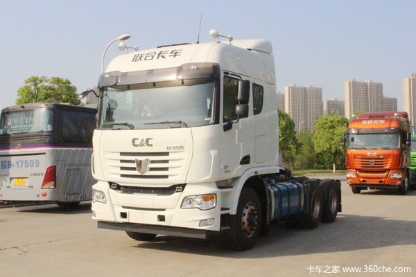 联合卡车 U550重卡 550马力 6X4牵引车(QCC4252D654-1)