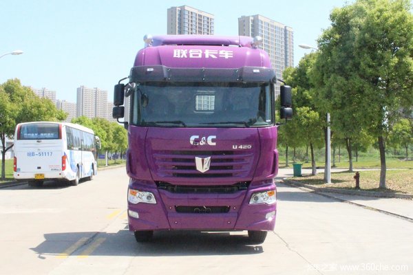 联合卡车 U420重卡 420马力 6X4牵引车(蓬翔QL400)(QCC4252D654-4)