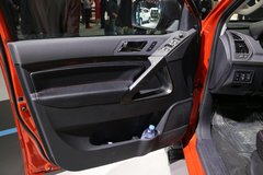 黄海 N3 2018款 尊贵版 2.4T 汽油 218马力 四驱 自动 双排皮卡