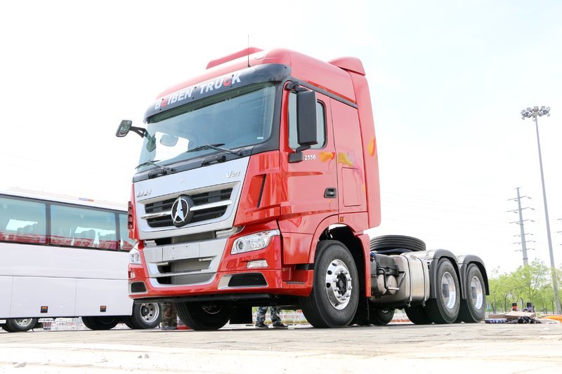 【图】北奔 v3et重卡 560马力 6x4牵引车(国六)(nd4250bd5j7z08)_实拍