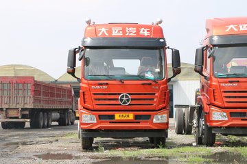 大运 风驰重卡 240马力 6X2 9.6米仓栅式载货车(DYQ5250CCYD5CB) 卡车图片