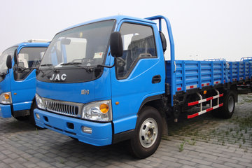 江淮 威铃中卡 156马力 4X2 栏板载货车(HFC1121K3R1ZT) 卡车图片