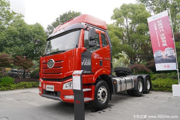 一汽解放 新J6P重卡 质惠版 420马力 6X4危险品牵引车(CA4250P66K24T1E5Z)