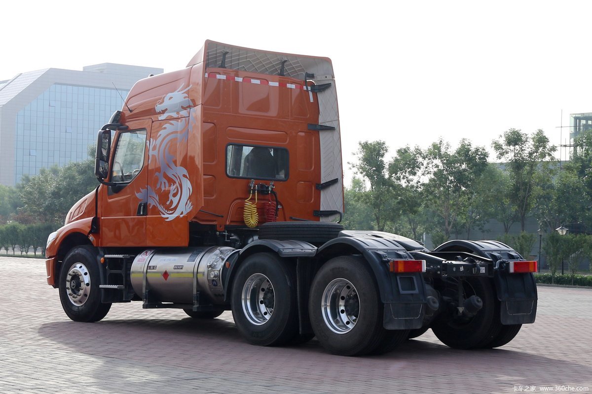 【图】东风柳汽 乘龙t5重卡 430马力 6x4 lng长头牵引车(lz4250t5dl)