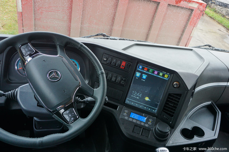 【图】三一集团 英杰版 500马力 6x4牵引车(hqc4250t)_实拍图片