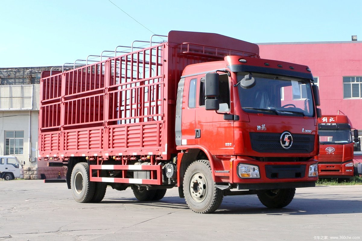 陕汽重卡 德龙L3000 轻量化版 200马力 4X2 6.55米仓栅式载货车