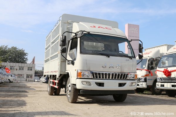 购骏铃E6载货车 享高达0.4万优惠