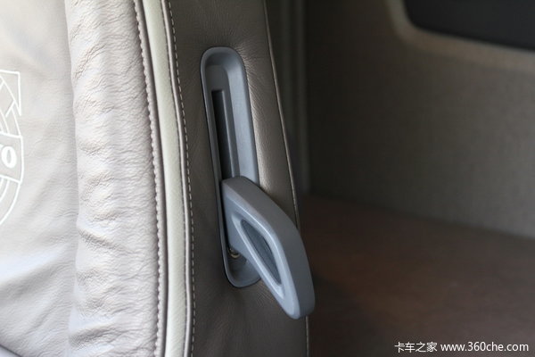 零距离感受FH16 700