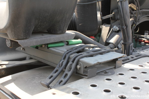 零距离感受FH16 700