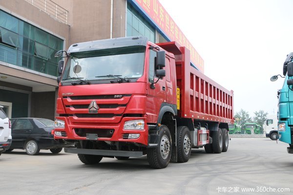 中国重汽 HOWO重卡 380马力 8X4 7.8米自卸车(ZZ3317N4267E1)