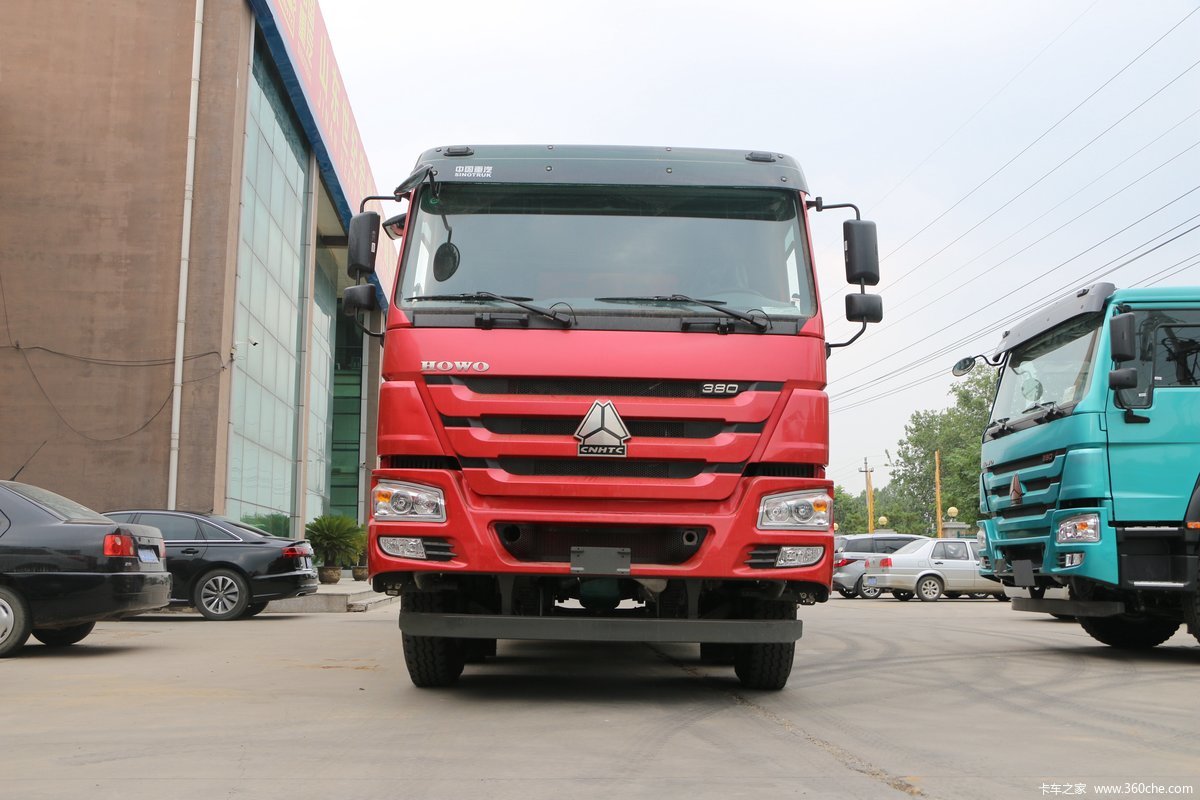中国重汽 HOWO重卡 340马力 6X4 5.6米环保自卸车