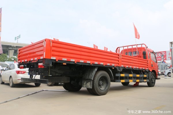 东风 多利卡D8 150马力 4X2 6.15米单排栏板载货车(EQ1090S8BDE)