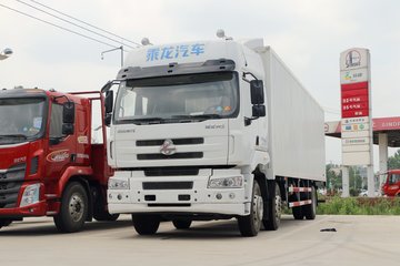 东风柳汽 乘龙M5重卡 270马力 6X2 9.6米厢式快递车(LZ5250XXYM5CB) 卡车图片