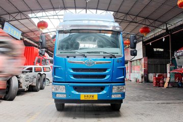青岛解放 龙V中卡 220马力 4X2 5.75米厢式载货车(CA5181XXYPK2E5A80)