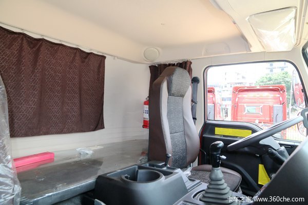 1万 欧曼新etx自卸车火热促销中