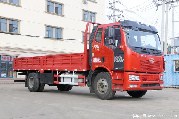 济南银月解放J6L180马力4*2载货车钜惠0.9万元