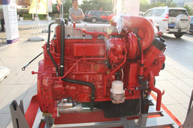 CM6D12系列 发动机外观                                                图片