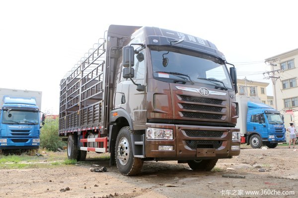 恭贺向先生交车成功祝生意兴隆财源广进