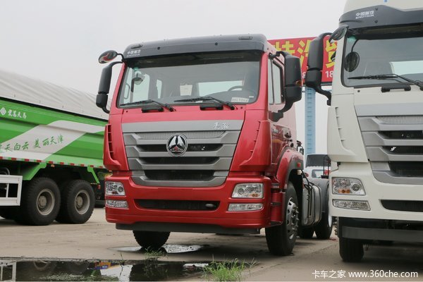 中国重汽 豪瀚J5G重卡 310马力 4X2牵引车(平顶)(ZZ4185N3613E1)