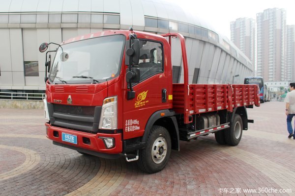 中国重汽HOWO 统帅 2018轻量化版 129马力 4.165米单排栏板轻卡(ZZ1047F341CE145)