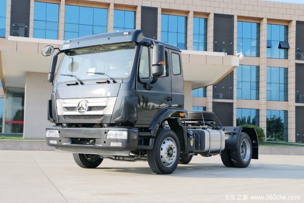 中国重汽 豪瀚J5G重卡 210马力 4X2牵引车(7挡)(ZZ4185H3613E1)