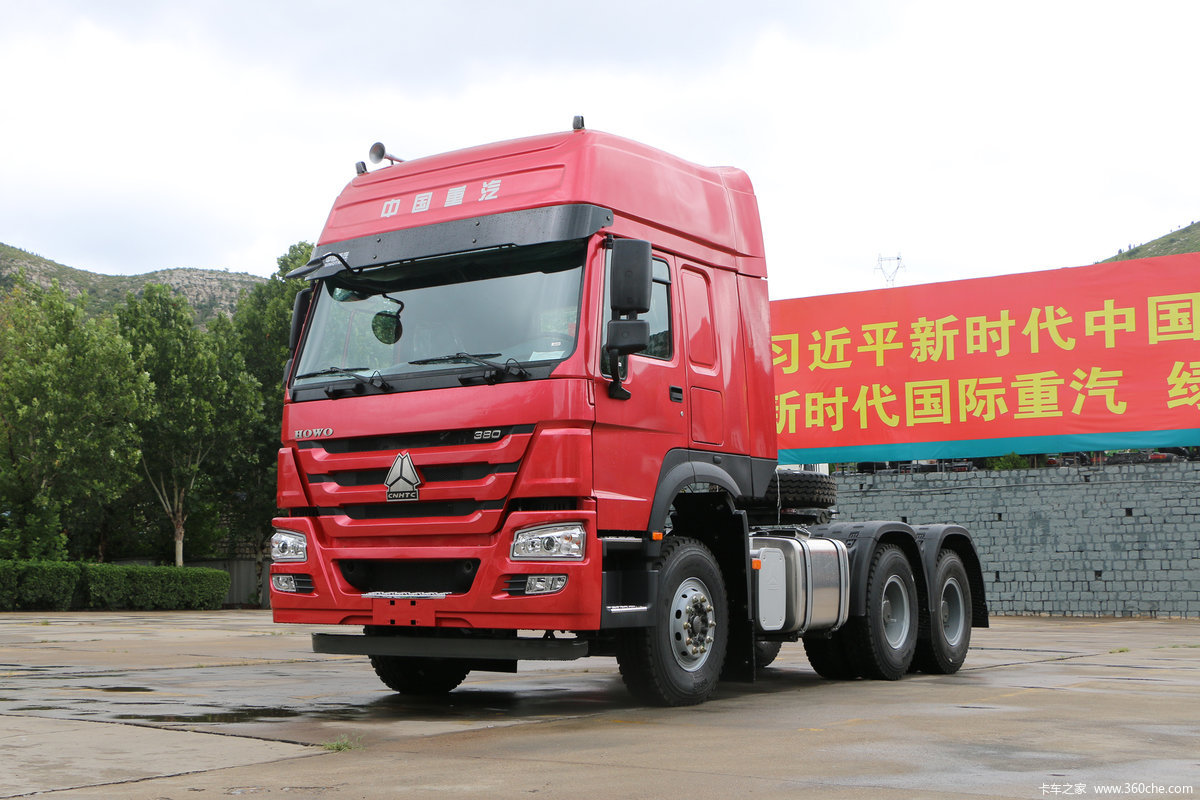 中国重汽 HOWO重卡 380马力 6X4牵引车(16挡)