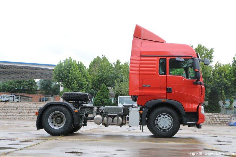 【图】中国重汽 howo t5g重卡 340马力 4x2牵引车(zz4187n361ge1w)