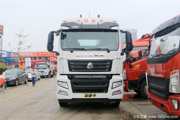 中国重汽 汕德卡SITRAK C7H重卡 430马力 6X4 CNG危险品牵引车(ZZ4256V384HE1CW)