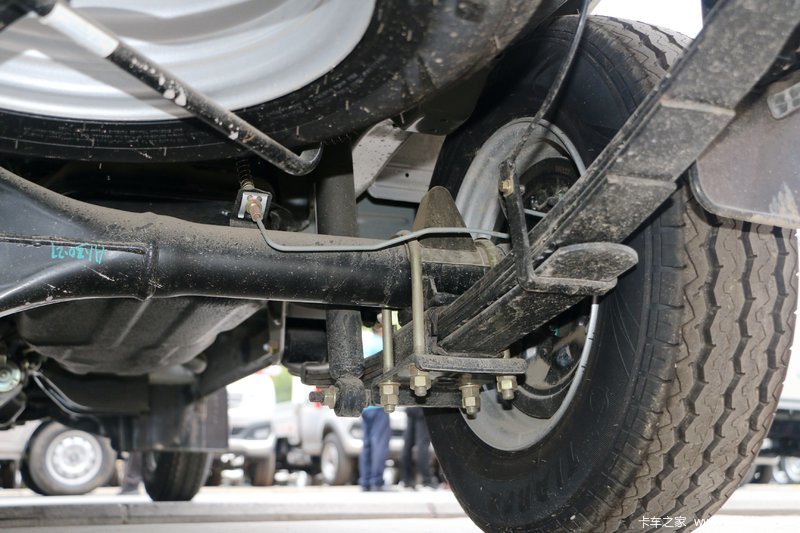 长安跨越 v3 长安跨越 v3 2016款 5座 88马力 1.2l微面 底盘