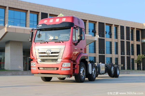中国重汽 豪瀚J5G重卡 280马力 8X2危险品载货车底盘(ZZ1315N46G3E1)