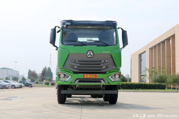 中国重汽 豪瀚N6G重卡 380马力 8X4 7.8米自卸车(ZZ3315N386WE1)