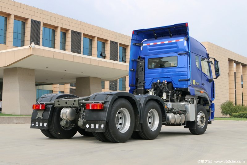 【图】中国重汽 豪瀚n6g重卡 400马力 6x4牵引车(zz4255n324we1)_实拍