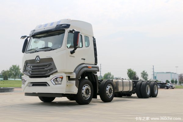 中国重汽 豪瀚N7G重卡 440马力 8X4载货车底盘(ZZ1325V4666E1K)