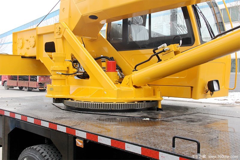 【图】森源重工 12吨 东风华神 御虎底盘 吊车(smq5152jqz)_实拍图片