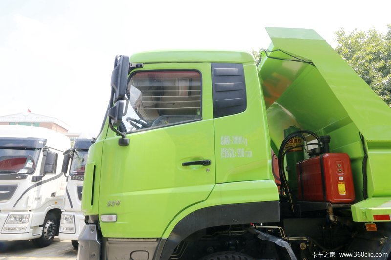 【图】东风商用车 天龙kc重卡 330马力 8x4 5.