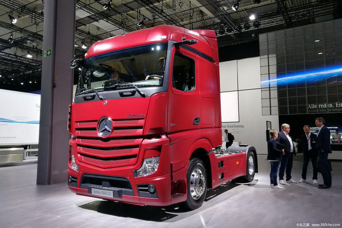 【图】奔驰 新actros重卡 450马力 4x2牵引车(型号1845 ls)_实拍图片