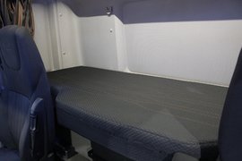 达夫CF 牵引车驾驶室                                               图片