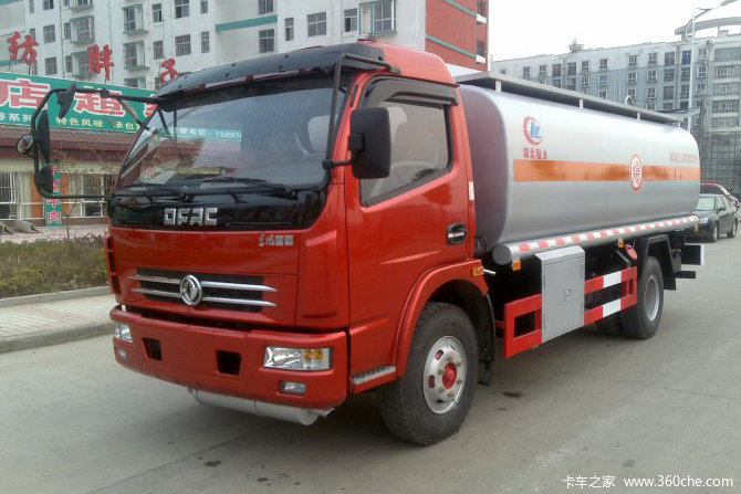 东风 康霸 140马力 4X2 加油车