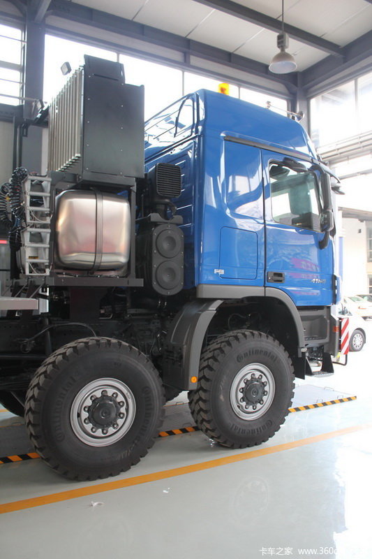 【图】奔驰 actros重卡 610马力 8x8 牵引车(型号4160)_实拍图片