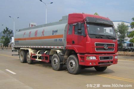 东风柳汽 乘龙 300马力 8X4 运油车(楚胜牌)